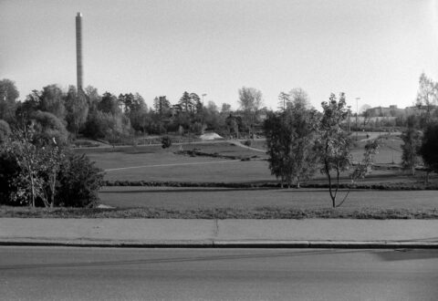 Kauppalanpuisto,kuva Jarno Peltonen, Helsingin kaupunginmuseo, 1974