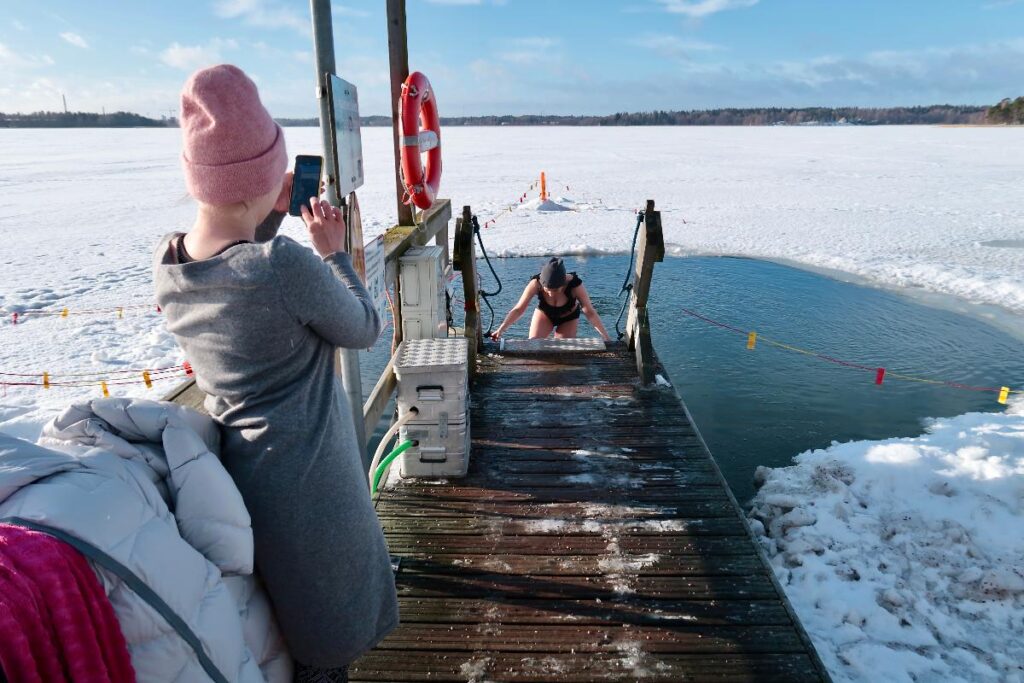 Munkkiniemen talviuintpaikka, kuva Merja Wesander