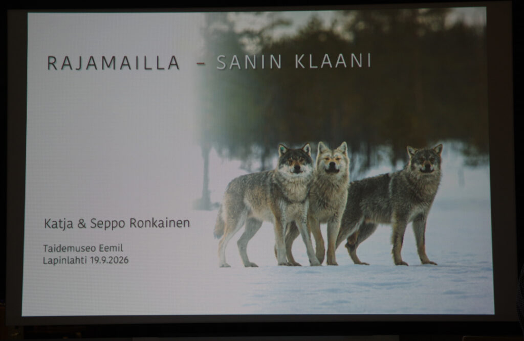 Rajamailla - Sanin klaani näyttely