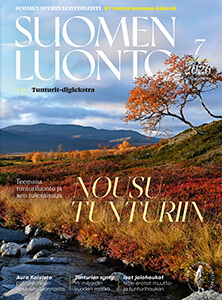 Suomen Luonto -lehden kannessa on ruskaa tunturimaisemassa.